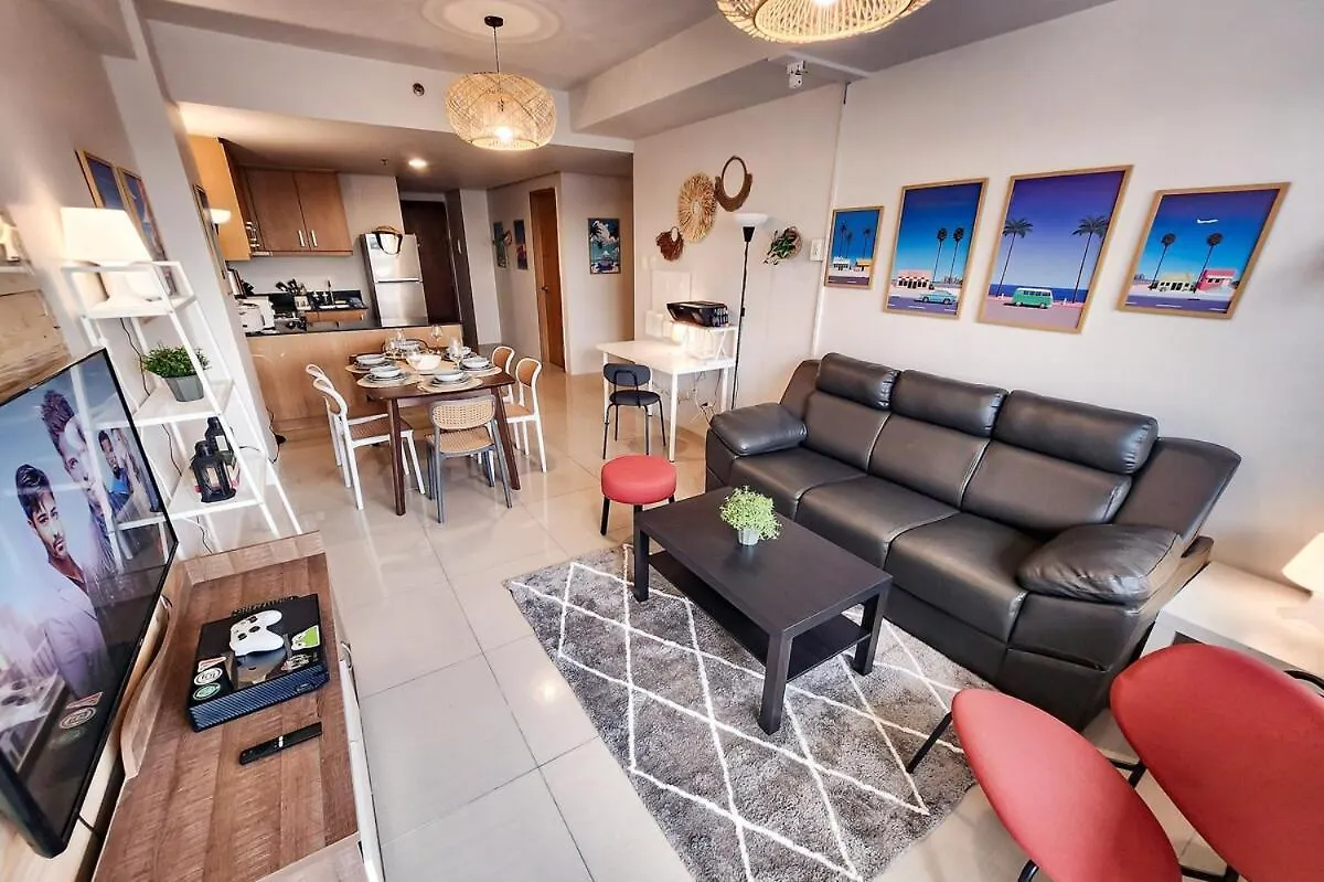 Amazing View 2Br Moa, 98 Sqm Xbox 200Mbps, Printer Apartment Manila