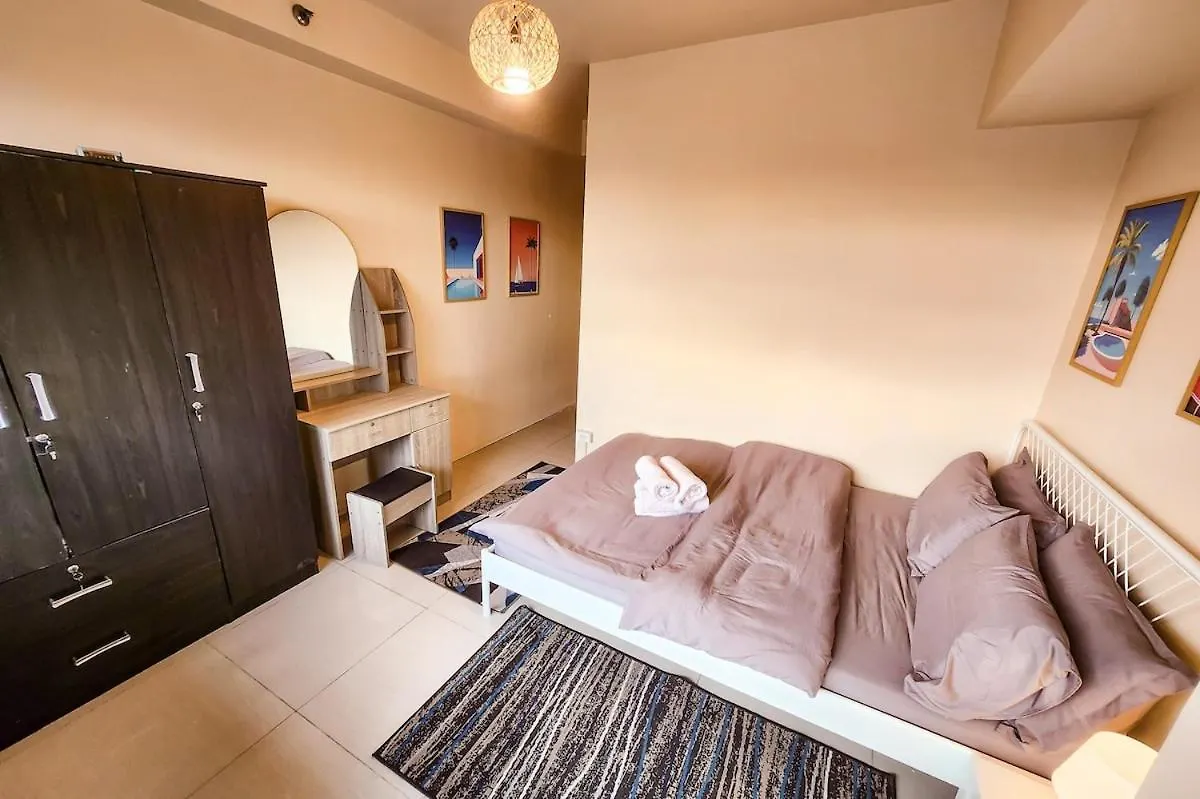 Amazing View 2Br Moa, 98 Sqm Xbox 200Mbps, Printer Apartment Manila